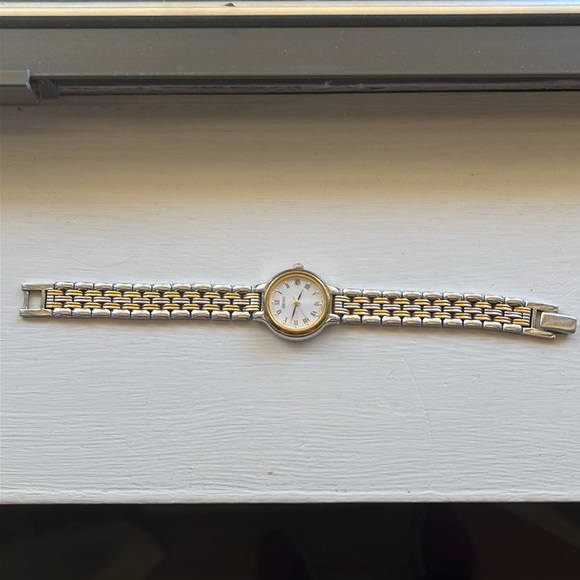 Seiko gold and silver watch with date display. - Picture 4 of 12